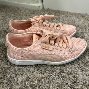 Pink Pumas